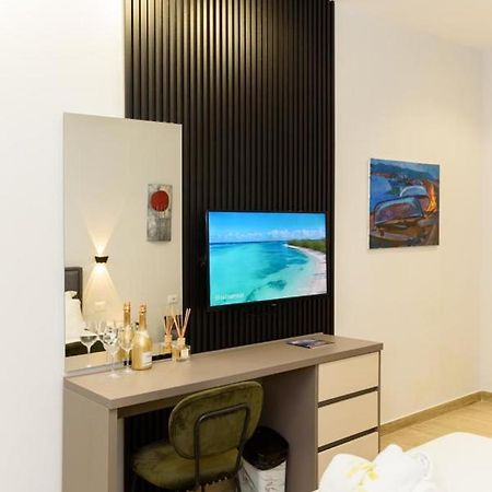Palm Side Hotel Vlore Exterior photo