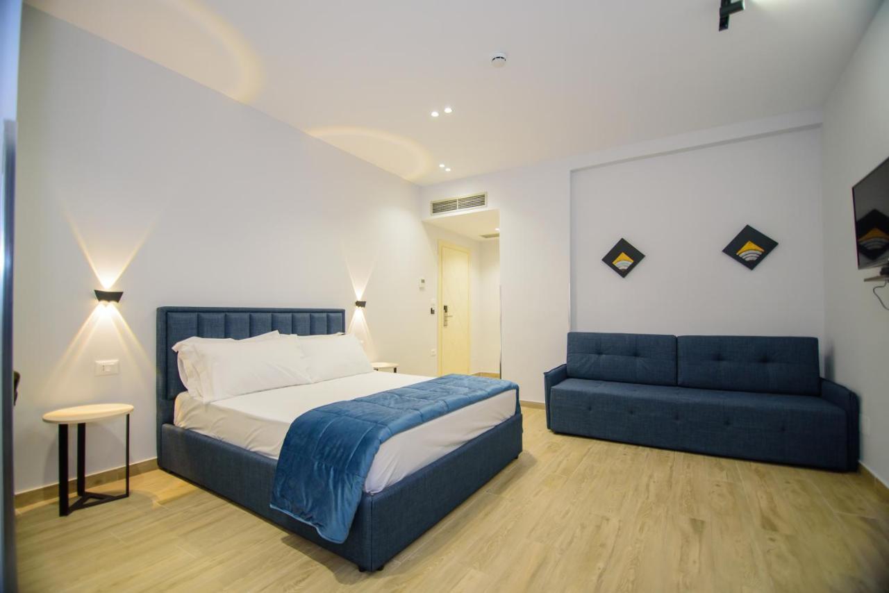 Palm Side Hotel Vlore Exterior photo