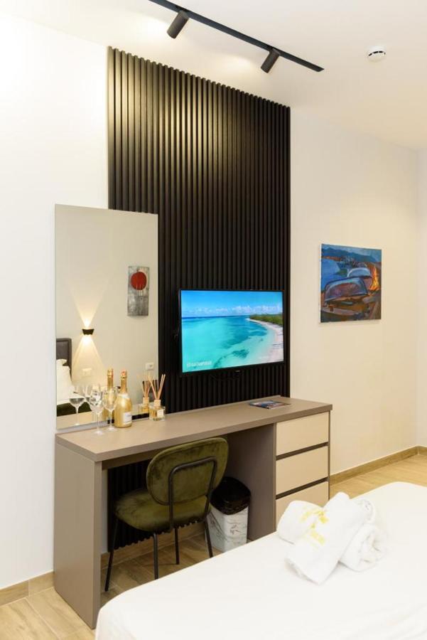 Palm Side Hotel Vlore Exterior photo