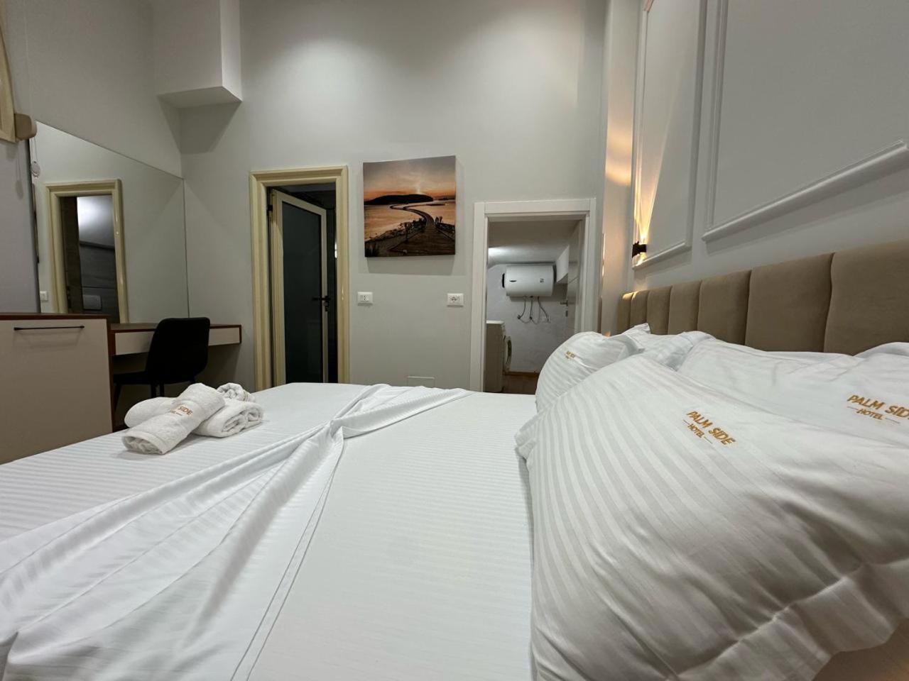 Palm Side Hotel Vlore Exterior photo